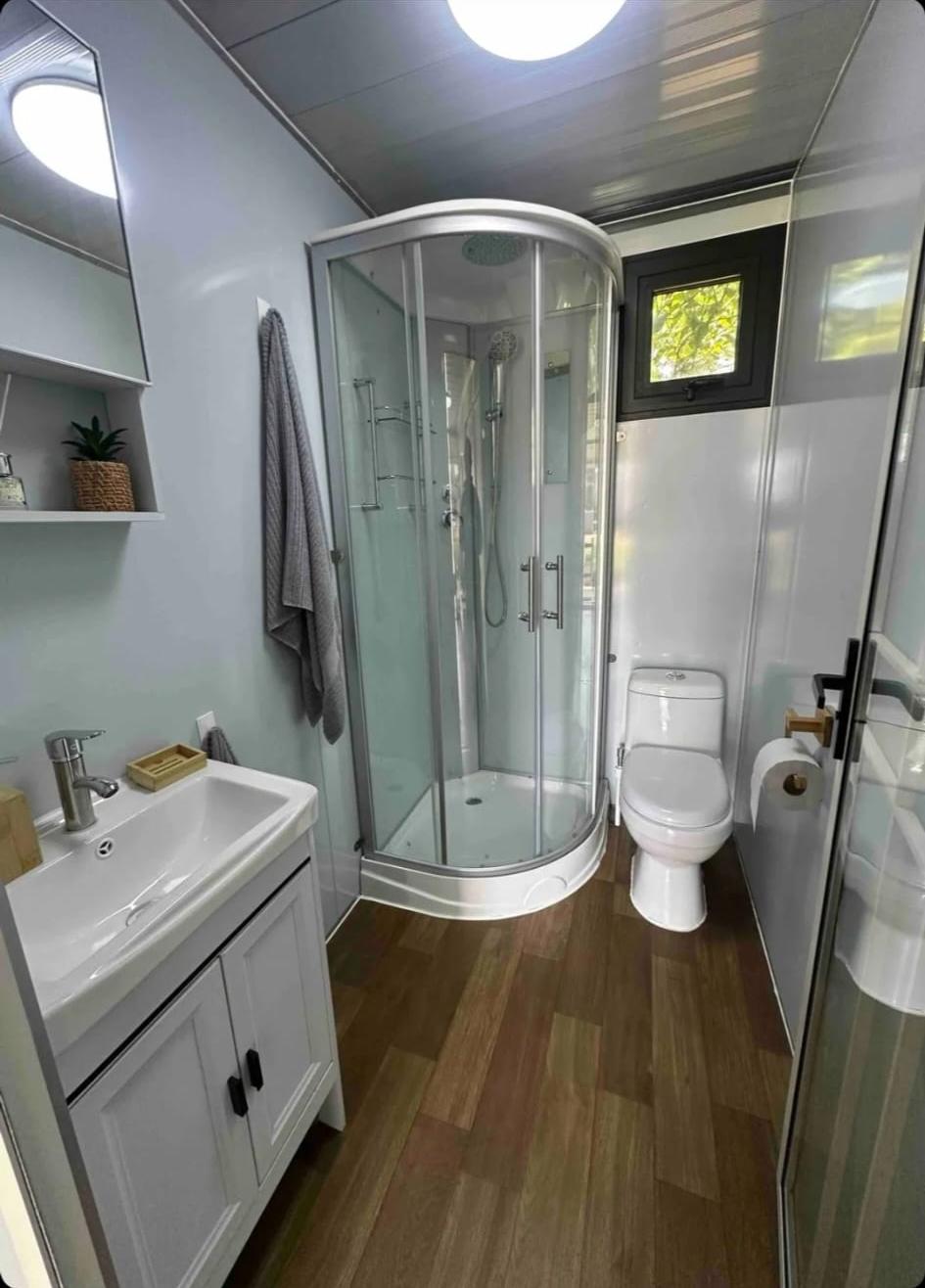 Mibremar — baño completo